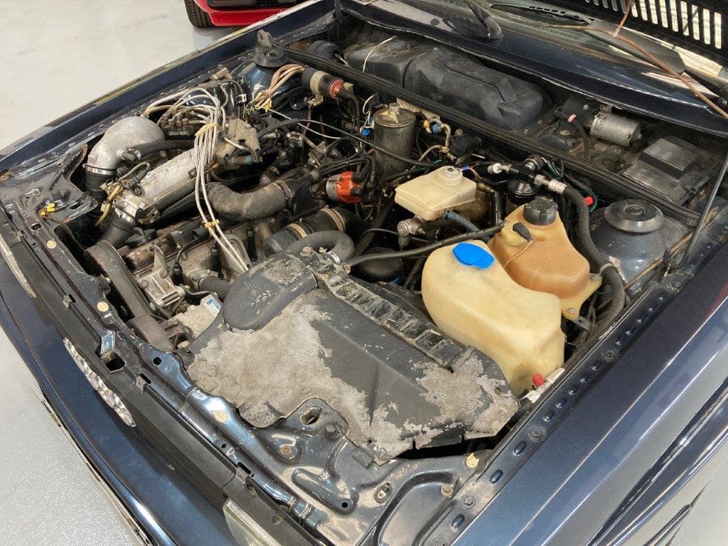 Audi UR Quattro Type 85 WR2 de 1983 moteur 3/4