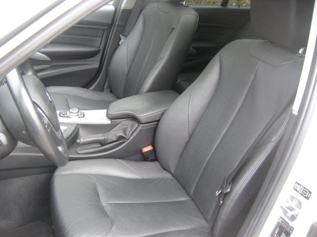 BMW 320D Touring Sport F31 de 2015 intérieur siège