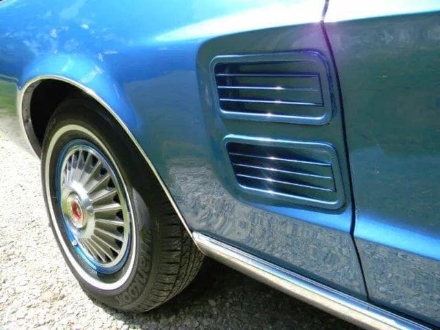 Ford Mustang Cabriolet V8 289ci de 1967 roue