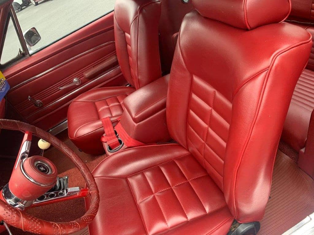Ford Mustang Fastback V8 289ci de 1967 intérieur siège