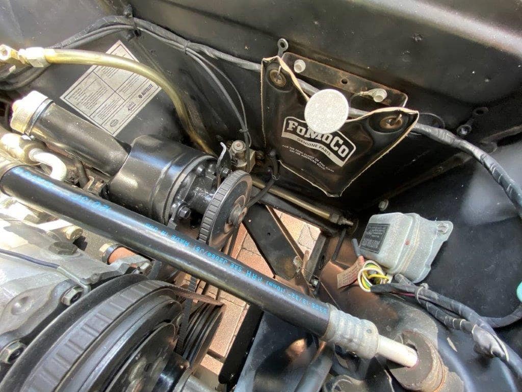Ford Mustang V8 289ci de 1965 moteur 3/4
