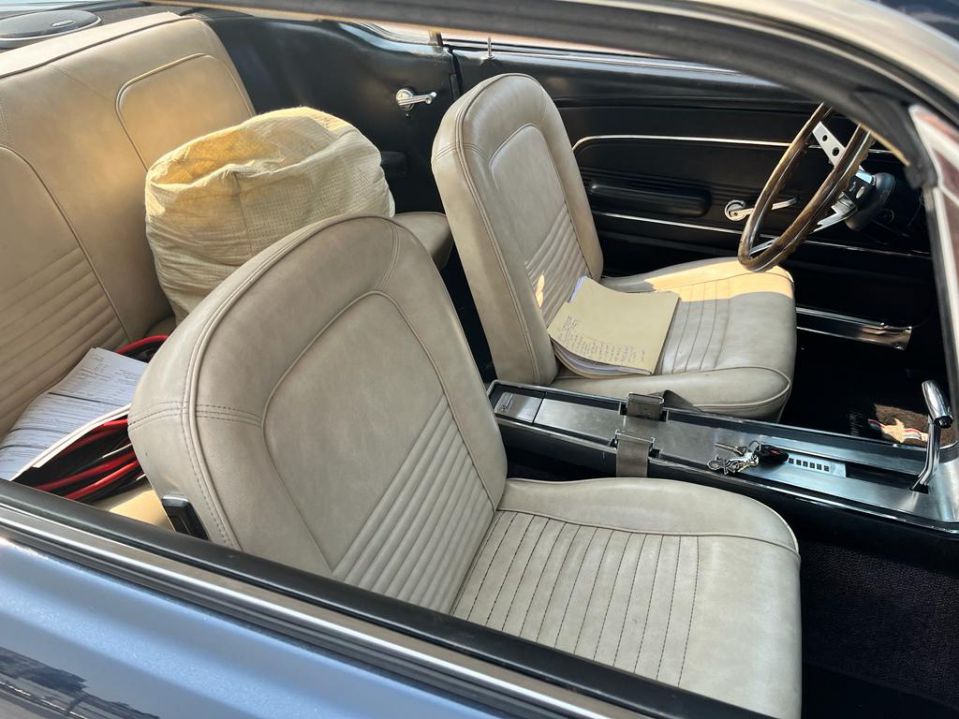Ford Mustang V8 289ci de 1967 intérieur siège