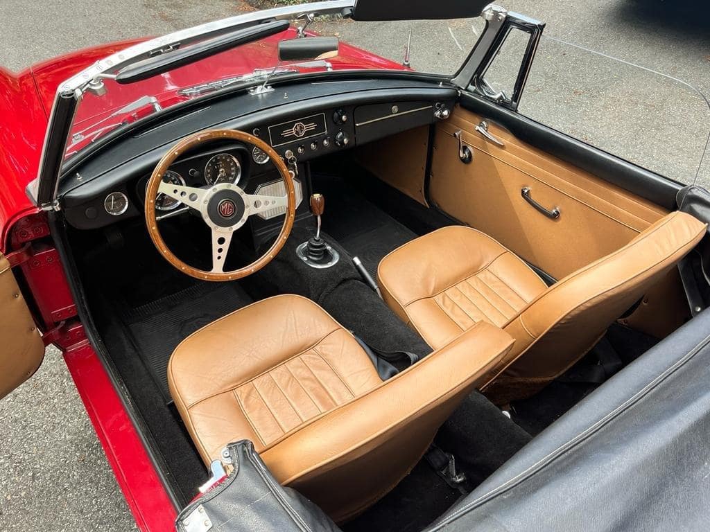 MGB Roadster MK1 de 1966 intérieur tableau de bord
