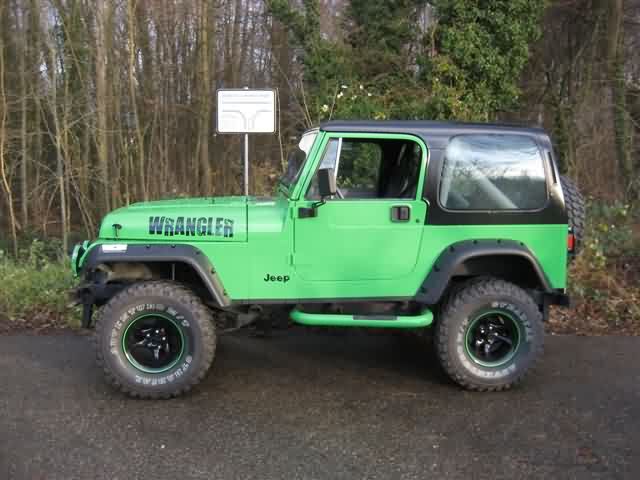 Jeep Wrangler profil gauche