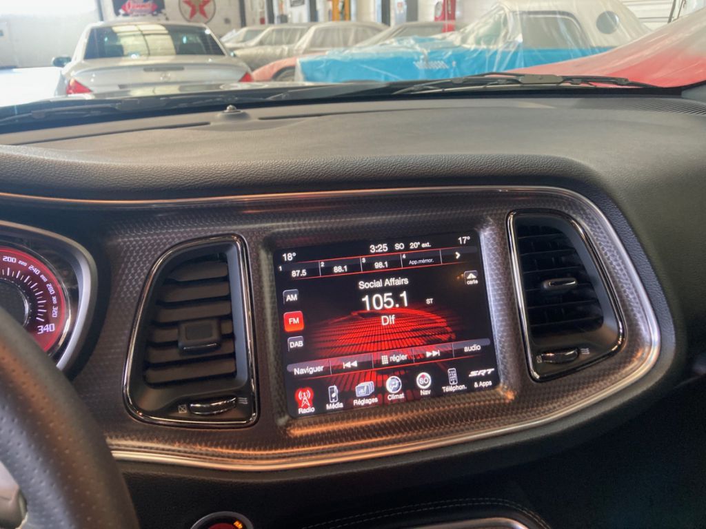 DODGE Challenger SRT Hellcat V8 6.2L HEMI Supercharged de 2017