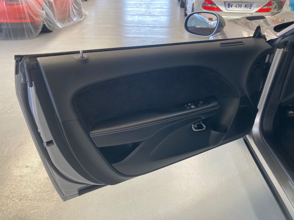 DODGE Challenger SRT Hellcat V8 6.2L HEMI Supercharged de 2017