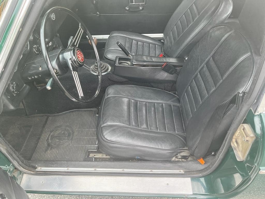 MG B GT MK II de 1969 intérieur siège