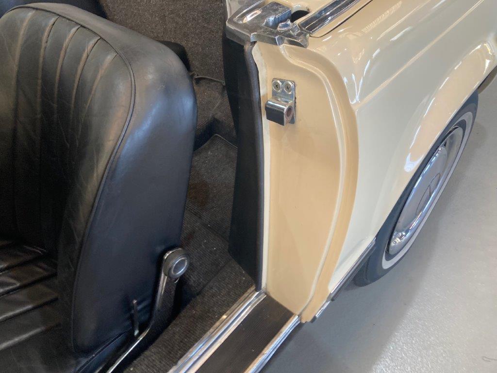 Mercedes 230 SL Pagode de 1965